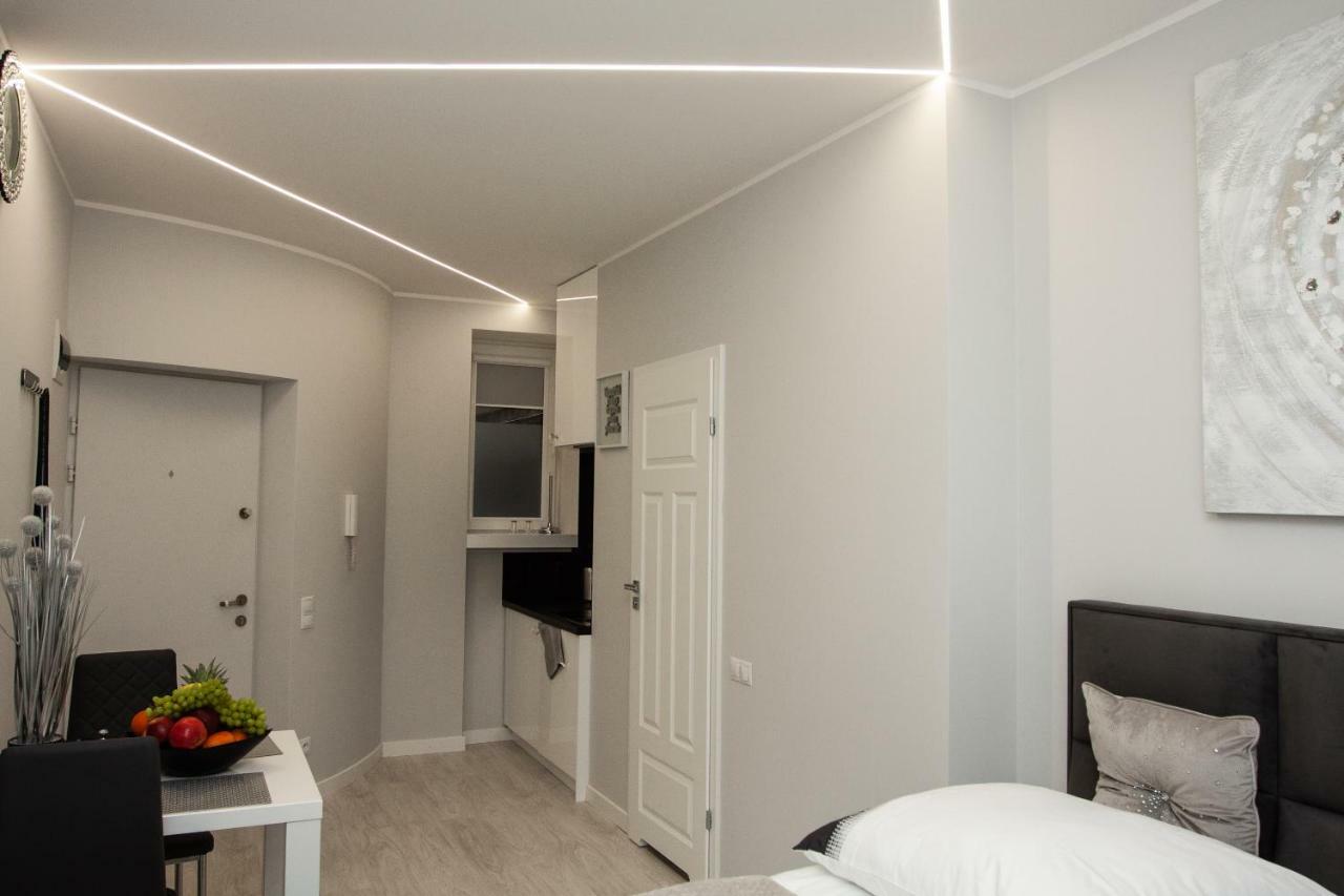 Novel Mini Apartamento Varsóvia Exterior foto